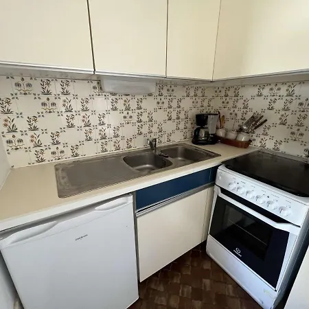Au Cap D'agde, Animaux Acceptés, Proche - Fr-1-702-49 Appartement